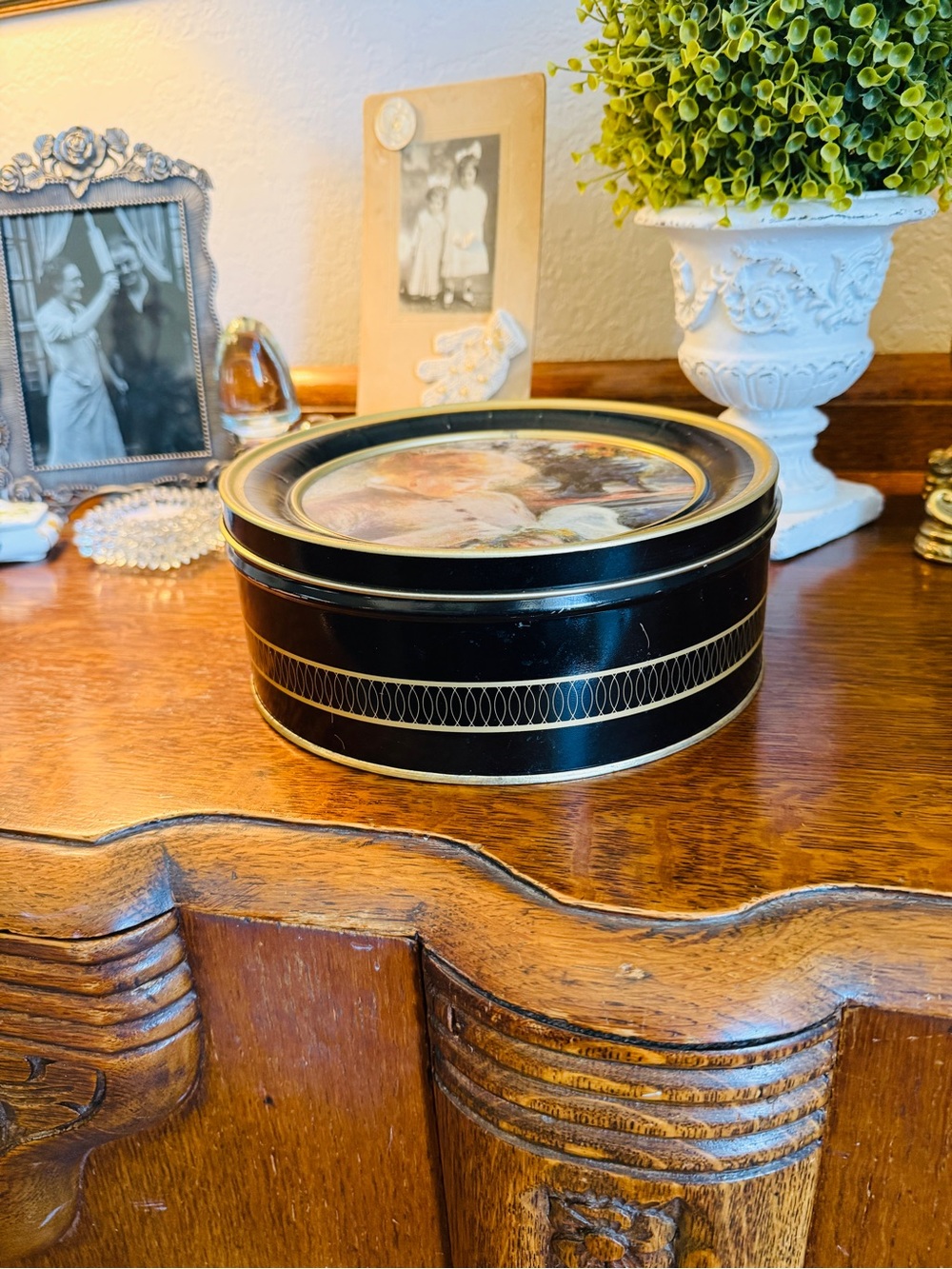 Mystery Vintage Bundle-Renoir Tin-Filled with Vintage Home Decor Items 1800-1970 - Picture 13 of 16